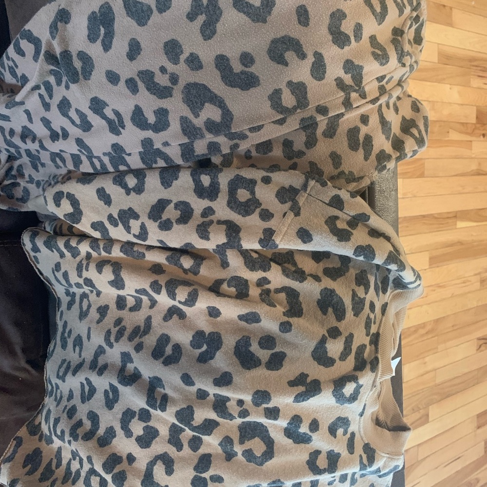 Leopard Set - Picture 2 of 2